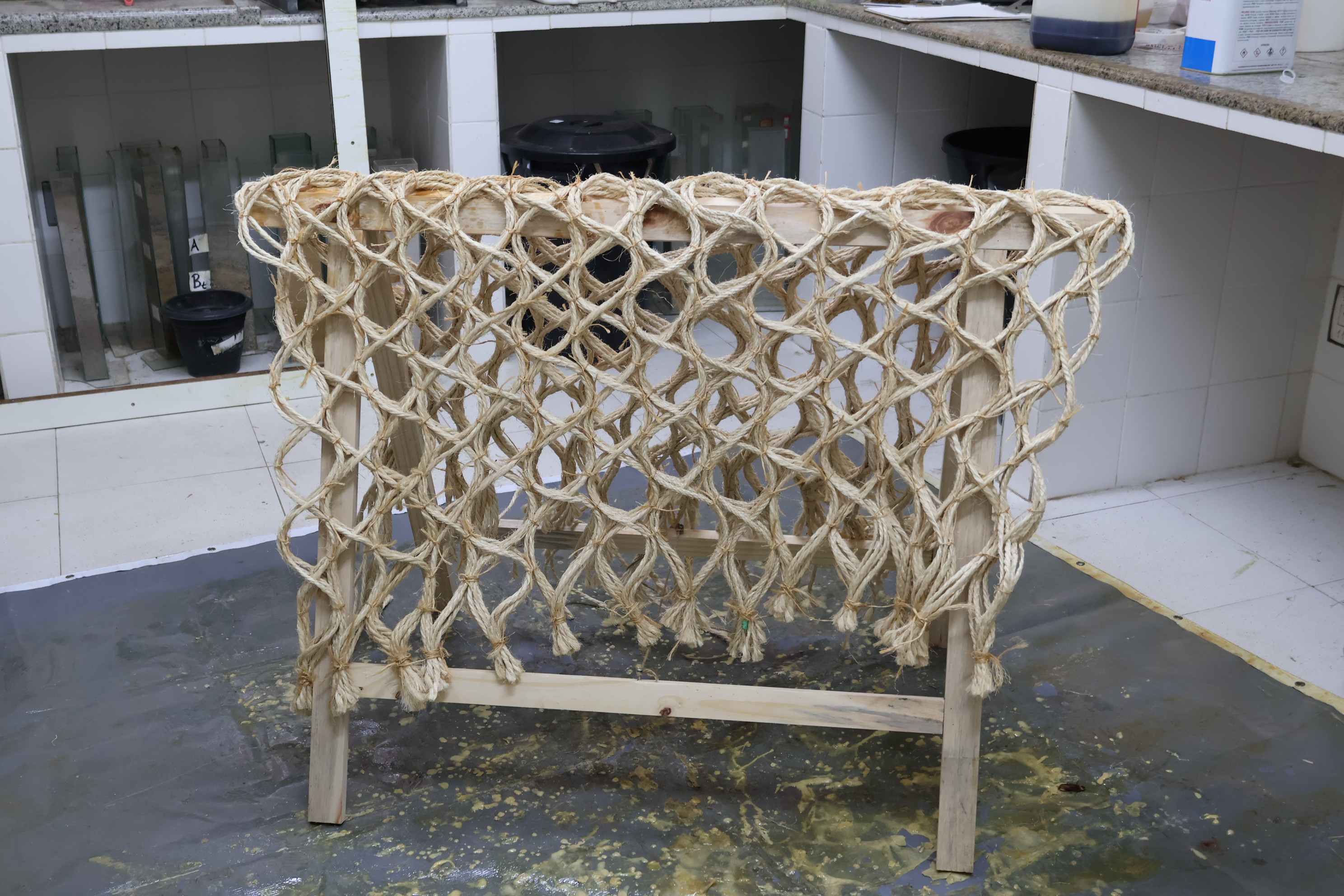 Geocélulas com revegetação avançada integradas à paisagem